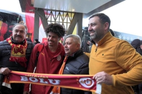 galatasaray-boluda-ciceklerle-karsilandi-fE9wGkwb.jpg