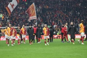 galatasaray-derbiden-agir-yarali-cikti-sakatlik-kabusu-46eaGJSz.jpg