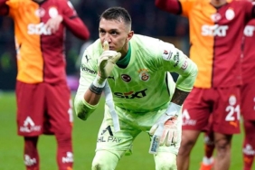 galatasarayda-derbilerin-en-tecrubelisi-kaleci-muslera-jtOQdcRE.jpg