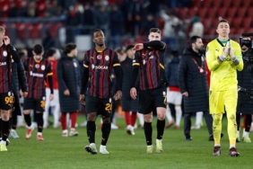 galatasarayda-futbolculardan-kritik-toplanti-floryada-ohal-f2ER6RPS.jpg