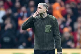 galatasarayda-mauro-icardi-coskusu-sahaya-cikti-iste-donus-tarihi-1LPzhq57.jpg