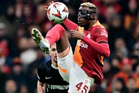 galatasarayda-victor-osimhen-gol-sayisini-20ye-cikardi-fO8Wyghg.jpg