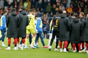galatasaraydan-paylasim-puan-tablosunun-dibindeki-rakibimiz-mactan-cekilmeyi-tercih-etti-NSJ2q83q.jpg