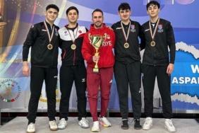 genc-erkek-kilic-milli-takimindan-altin-madalya-fzBaWi51.jpg