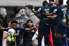 gol-duellosunda-kazanan-kasimpasa-kritik-maclar-oncesi-ortalik-karisti-kasimpasa-3-2-caykur-rizespor-mac-fMlw8r3P.jpg
