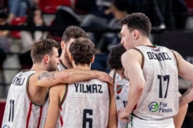 karsiyaka-basketbol-cikis-pesinde-bJvZm3VA.jpg