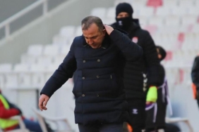 konyaspor-teknik-direktoru-recep-ucardan-istifa-aciklamasi-TwL71xXl.jpg