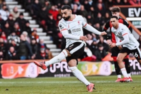 mohamed-salah-tarihe-gecti-ozet-bournemouth-liverpool-mac-sonucu-0-2-PD9g9UGJ.jpg