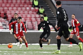 ozet-samsunspor-caykur-rizespor-mac-sonucu-2-3-karadeniz-derbisinde-geri-donus-3b1TnJ1R.jpg
