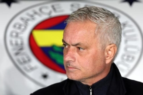 rizespor-galibiyeti-sonrasi-fenerbahcede-jose-mourinho-kirmizi-kart-ve-penalti-cok-netti-Se3AnPZ7.jpg