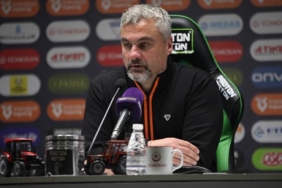 samsunsporda-thomas-reis-mutlu-surpriz-oldu-diyebiliriz-bjXJQMCK.jpg