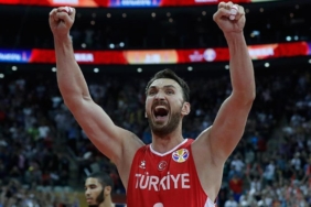 semih-erden-oyunculuk-kariyerini-noktaladi-EWk72MqY.jpg