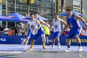 sokak-basketbolu-turnuvasi-red-bull-half-court-heyecanina-1-gun-kaldi-3qXHAffi.jpg