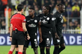 son-dakika-fenerbahce-maci-devam-ederken-caykur-rizespordan-olay-paylasim-bitti-hmpCsdZa.jpg