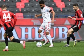 uzatmalarda-gelen-gol-antepe-hayat-verdi-gaziantep-fk-sivasspor-mac-sonucu-2-1-hRd6jYvG.jpg