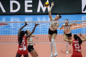 vakifbank-set-vermedi-VqgUvtcO.jpeg