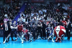 ziraat-bankkart-cev-kupasinda-yari-finalde-WbUcYg1J.jpg