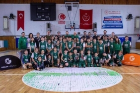 basketbol-kamplari-ile-2-binden-fazla-cocuga-ulasildi-H6UstBDW.jpg