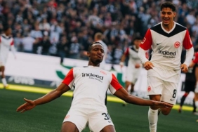 batshuayi-bundesligada-siftah-yapti-NlAW4c71.jpg