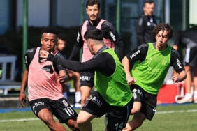 besiktas-konyaspora-hazirlaniyor-w4UIxlrE.jpg