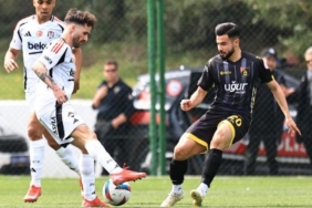 besiktasa-hazirlik-macinda-soguk-dus-rafa-silva-korkuttu-5zpbrTVW.jpg