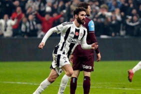 besiktasta-rafa-silva-saskinligi-X5NykGji.jpg