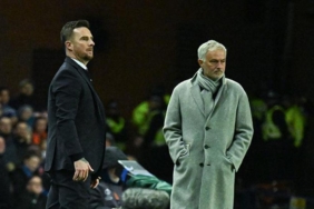 britanya-basininda-gundem-rangers-fenerbahce-rovansi-oldu-mourinhonun-komplo-korkusu-dwulsuVO.jpg