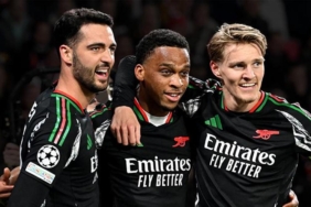 devler-liginde-cilgin-mac-arsenalden-tarihi-galibiyet-psv-arsenal-maci-sonucu-1-7-ElL2OxFY.jpg