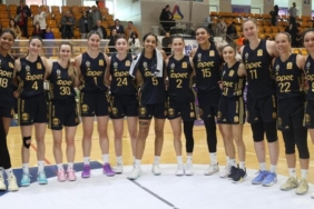 fenerbahce-opet-adini-yari-finale-yazdirdi-pRItZBtj.jpg