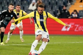 fenerbahcede-cenk-tosun-bilmecesi-transferinde-olay-iddia-XGyj5O85.jpg