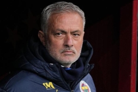 fenerbahcede-galatasaray-alarmi-jose-mourinho-devreye-girdi-her-seyi-degistirir-OIabxSfm.jpg