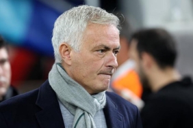 fenerbahcede-jose-mourinho-sampiyonluga-inaniyor-biliyorum-zor-olacak-ama-Q2gN1F64.jpg