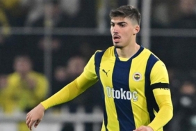 fenerbahcede-yusuf-akcicekin-hayali-cok-baska-iste-asil-hedefi-7v1JqQOC.jpg
