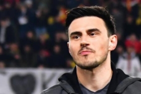 fenerbahcenin-eski-yildizi-eljif-elmastan-itiraf-zorlandim-sicaklik-yok-s2QZXtqX.jpg