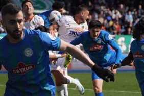 ghezzal-maca-damga-vurdu-rize-kazandi-caykur-rizespor-alanyaspor-mac-sonucu-3-1-SzwrLmas.jpg