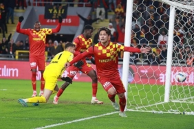 goztepe-trabzon-deplasmanindan-umutlu-6XWeTmFE.jpg