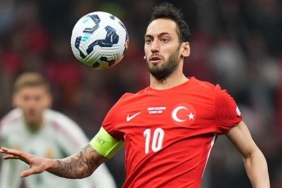 hakan-calhanoglundan-temkinli-aciklama-henuz-bir-sey-bitmedi-B5WOSUMh.jpg