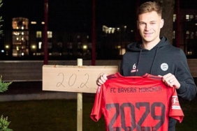 joshua-kimmich-bayern-munih-ile-yeni-sozlesme-imzaladi-kHaZBjlc.jpg