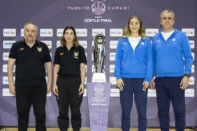 kadinlar-turkiye-kupasi-2025-finali-icin-basin-toplantisi-duzenlendi-finallerin-favorisi-olmaz-RgLE2ihn.jpg