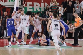 karsiyaka-basket-evinde-maglup-Y6GTV74O.jpg