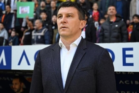kayserispor-teknik-direktoru-jakirovic-daha-fazlasini-atabilirdik-W6srSfyd.jpg