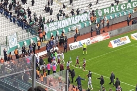 konyaspor-trabzonspor-macinda-kavga-yedek-kulubeleri-de-karisti-SjU1mejP.jpg
