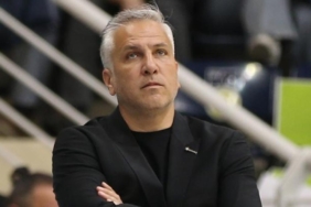 merkezefendi-belediyesi-basket-galatasaray-galibiyetiyle-umutlandi-Pi2cG5hl.jpg