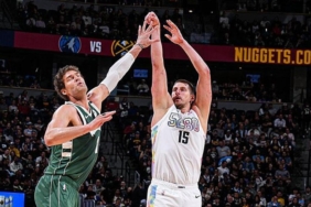 nikola-jokic-triple-double-yapti-nuggets-bucksi-devirdi-c7CRDuBI.jpg