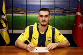 ongjen-mimovicin-asisti-fenerbahce-taraftarlarini-heyecanlandirdi-NXnUmsrX.jpg