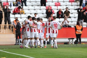 ozet-antalyaspor-alanyaspor-mac-sonucu-2-1-kfQLu36i.jpg
