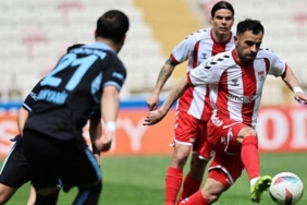 ozet-sivasspor-sahasinda-farkli-kazandi-sivasspor-5-1-adana-demirspor-mac-ozeti-fjg6qjQn.jpg