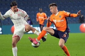 sivasspor-galibiyeti-sonrasi-basaksehirde-krzysztof-piatek-kazanmak-en-onemlisiydi-eaANM5qy.jpg