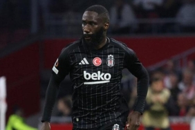 taraftarlar-cok-elestirmisti-arthur-masuaku-performansiyla-fark-yaratti-2w4XOUdQ.jpg