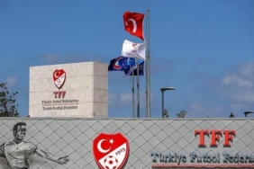 tff-resmen-acikladi-super-lig-bir-hafta-erteleniyor-mu-wTNLqw2f.jpg